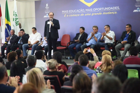 ministro_ifam ministro_ifam